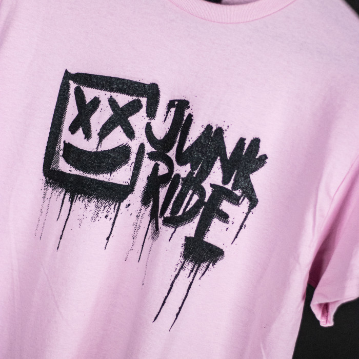 JUNKRIDE CREW LOGO T-SHIRT LIGHT PINK
