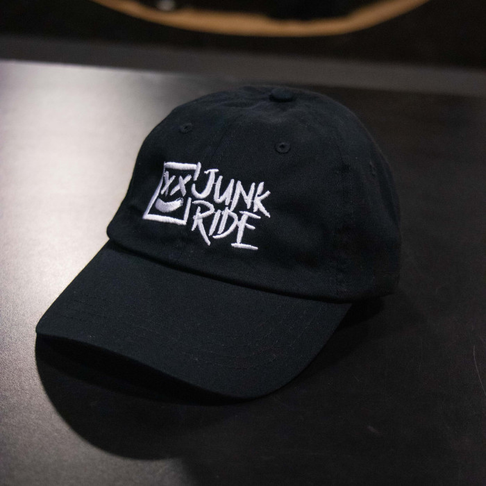 JUNKRIDE CREW LOGO LOW CAP BLACK