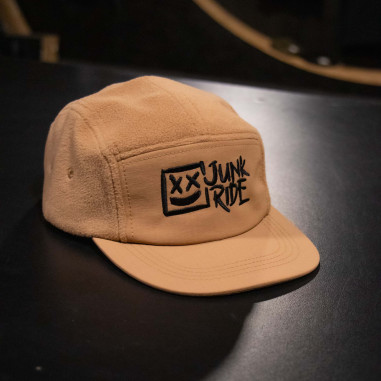 JUNKRIDE LOGO FLEECE 5 PANEL CAP CARAMEL