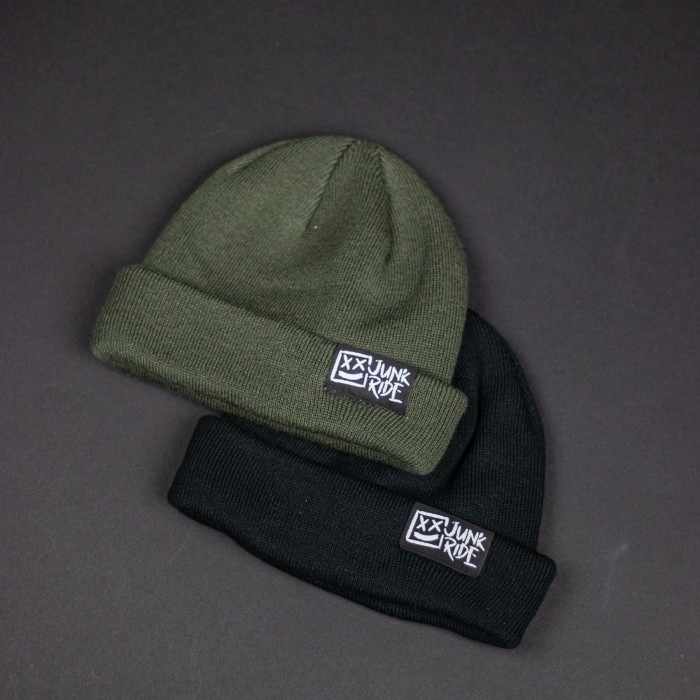 JUNKRIDE SUPER SHORT BEANIE OLIVE